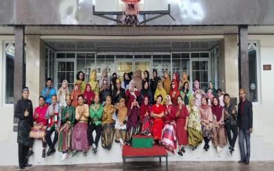 Peringatan Hardiknas 2026 di SMP Negeri 5 Makassar Berlangsung Khidmat dan Meriah
